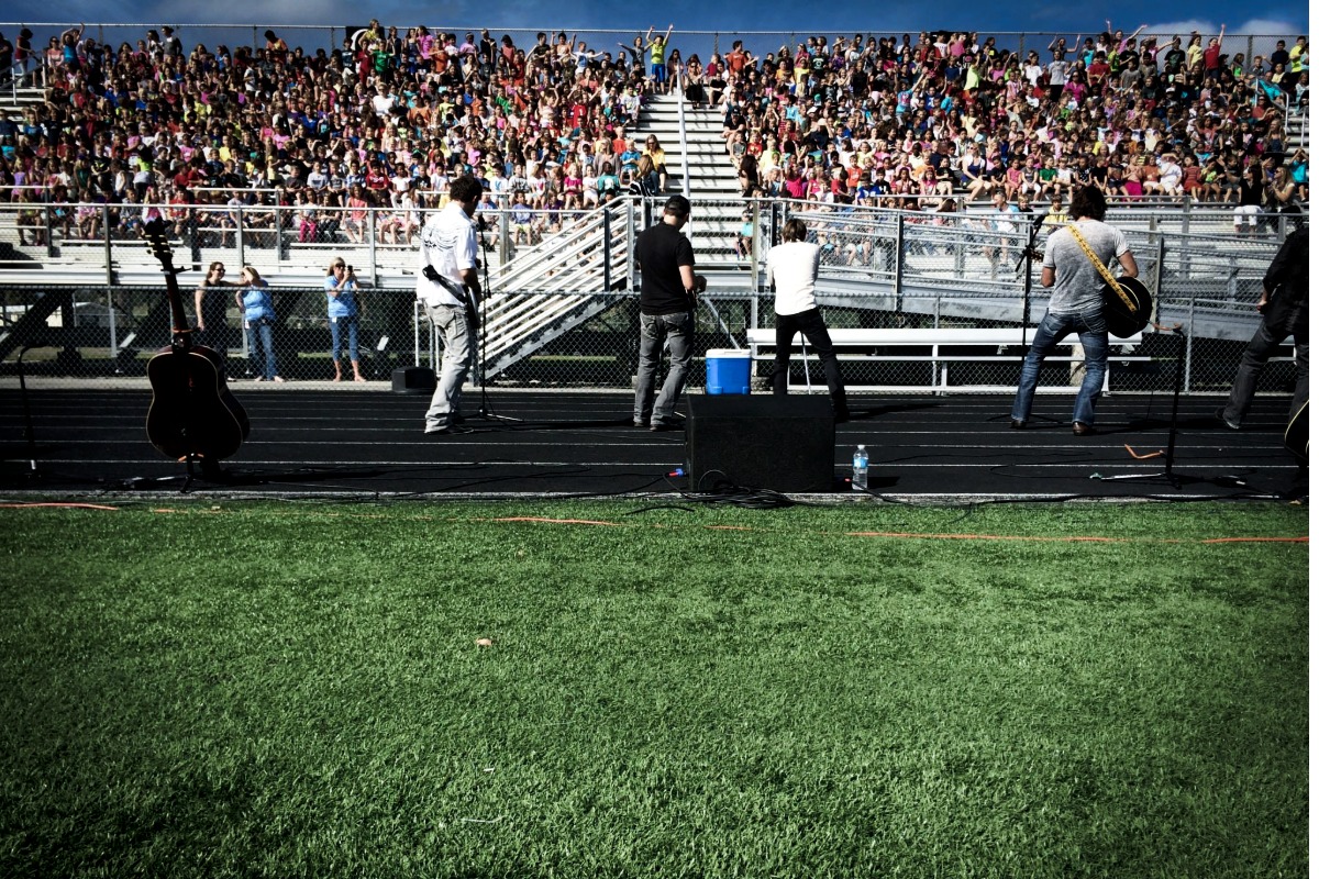 Florida elementary school students celebrating with TB&D fundraising team